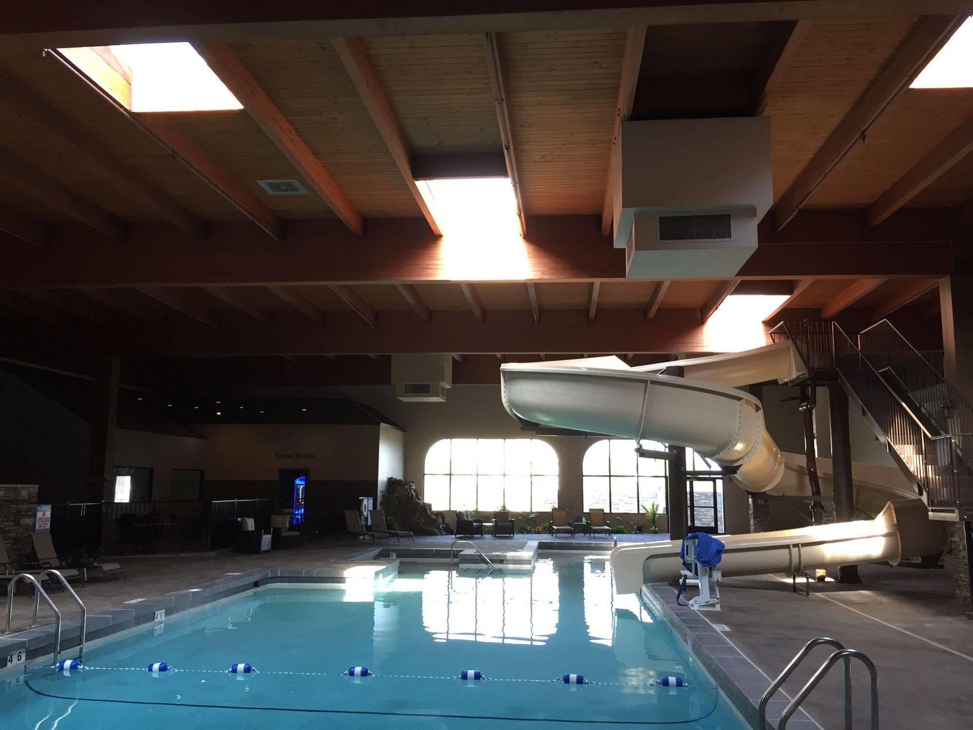 Cascades Mountain Resort, Ascend Hotel Collection هيندرسونفيل المظهر الخارجي الصورة